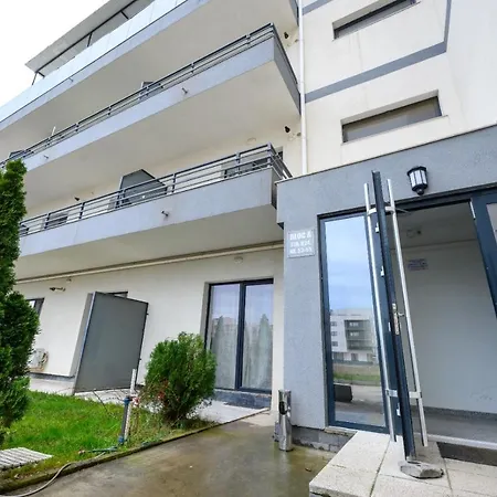 Апартаменты Ranya Apartament *